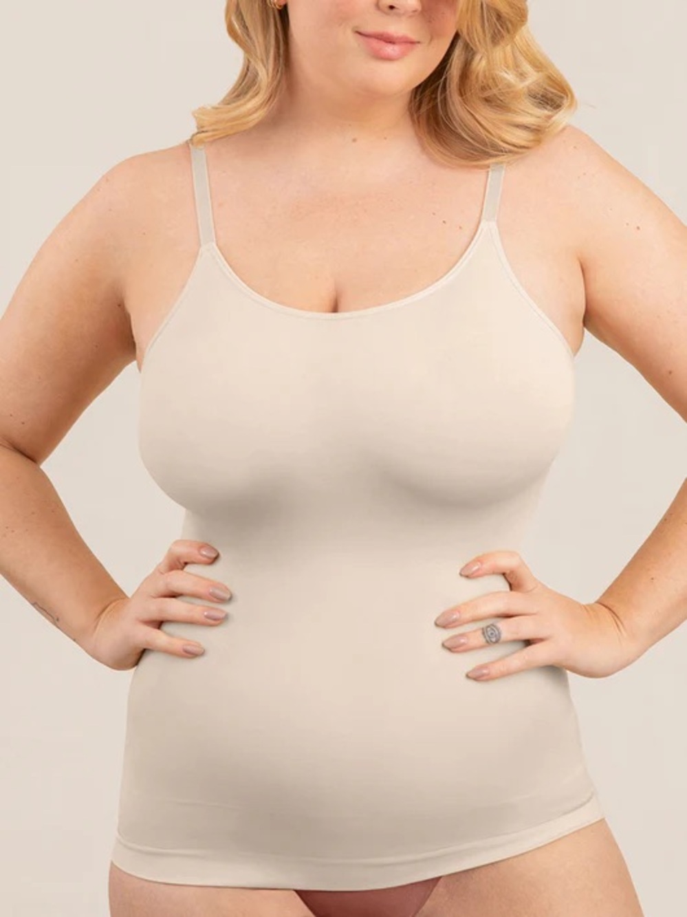 Shapermint Essentials All Day Every Day Scoop Neck Cami